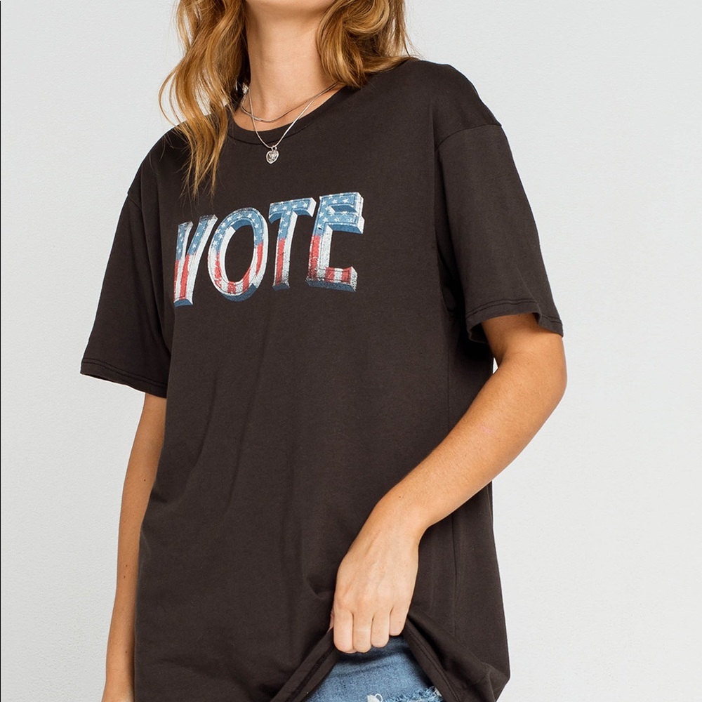 SALE⭐️Full Tilt Vote Oversized Tee Small - Picture 1 of 6